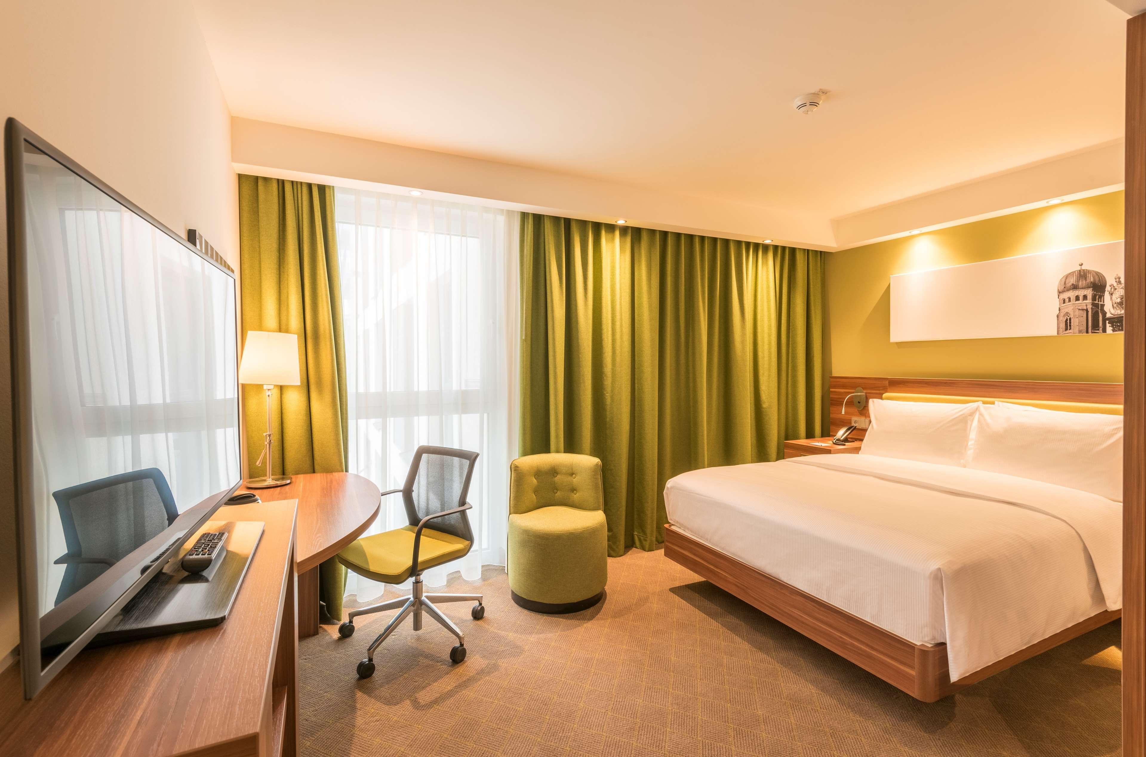 Hotel Hampton By Hilton West München