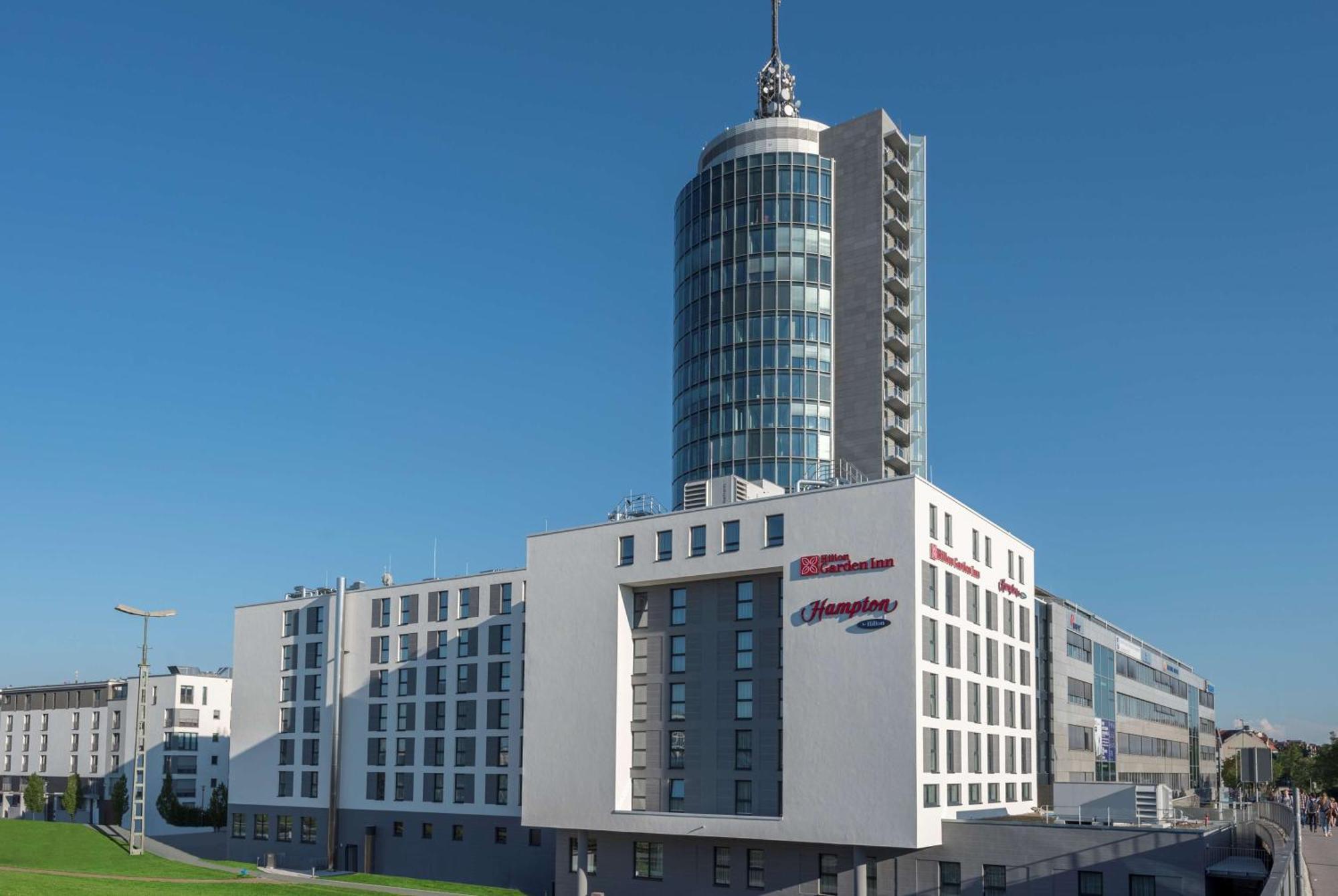 Hampton By Hilton West 3* München
